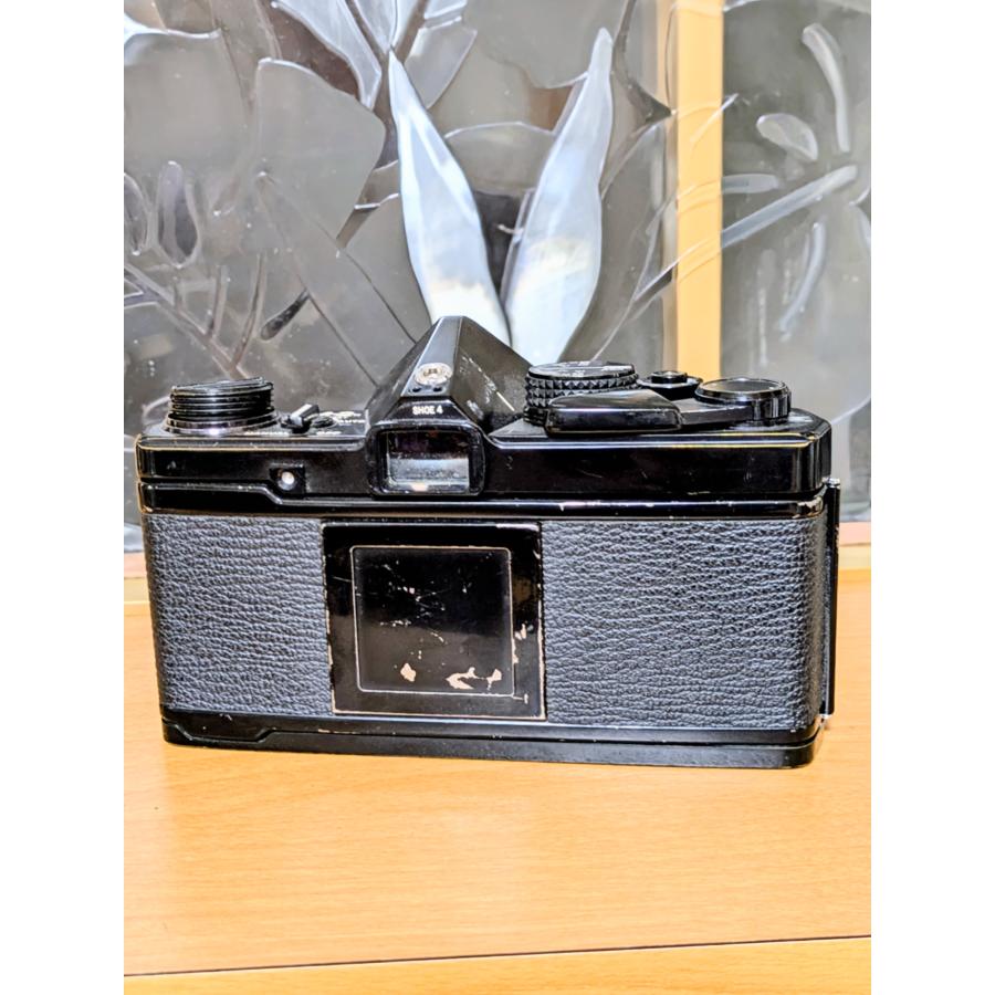 フィルムカメラ OLYMPUS OM-2N OLYMPUS S ZUIKO AUTO-ZOOM 28-48mm F4 【中古】の画像