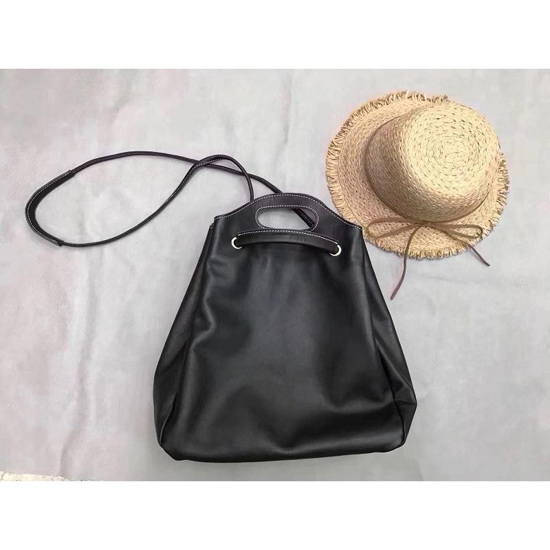 プレゼント バック トートバッグ 軽量 かわいい おしゃれ トートバッグ 通勤 通学 トート  可愛い トートバッグ 革 無地 【送料無料 】 |  | 01