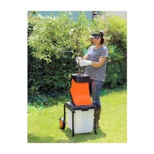 YARD FORCE 電動シュレッダー 　枝 剪定　枝シュレッダー　美品 高ポイント・特典!ノコギリ付】 YARD FORCE 枝シュレッダー 電動粉砕機