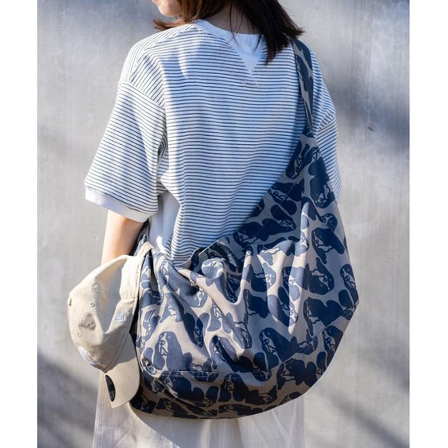 gym master ジムマスター ハッピーペイントダックニュースペーパーバッグ G633799 ショルダーバック 大容量 肩掛け 丈夫 アウトドア 旅行 | gym master | 10