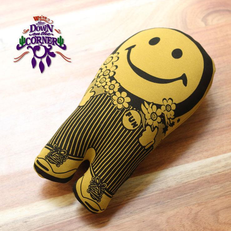 DOWN ON THE CORNER ダウン オンザ コーナ SMILE PILLOW CLASSIC "FUN" スマイル ピロー クラシック ”ファン” キャンプ枕 アウトドア枕 アウトドア | DOWN ON THE CORNER