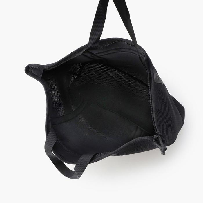 【在庫限り】BRIEFING GOLF LAUNDRY BAG L BRG233G50 / ブリーフィング ゴルフ ランドリーバッグ Lサイズ BLACK(010) 便利 人気 ゴルフバッグ 日本正規品の画像