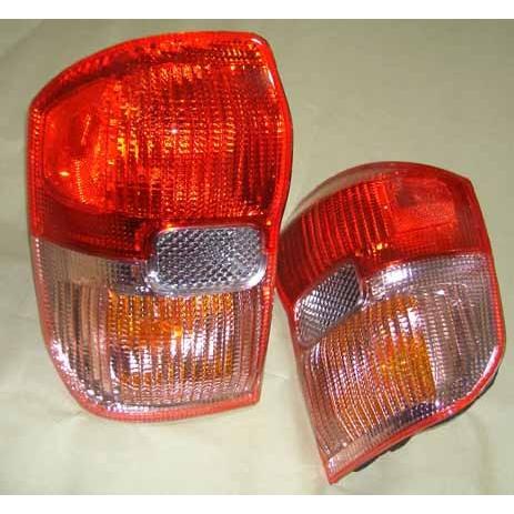 RAV4 トヨタ RAV4(ZCA,ACA2#)USAテールランプレンズ前期 : パーツ