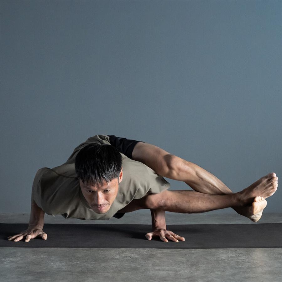 スリア ヨガウェア パンツ メンズ ピアーズショートパンツ su-p666 ヨギ suria 2024 オールシーズン 新作 ロゴ シンプル 無地 多機能 接触冷感 軽量 吸水速乾 シ | suria | 13