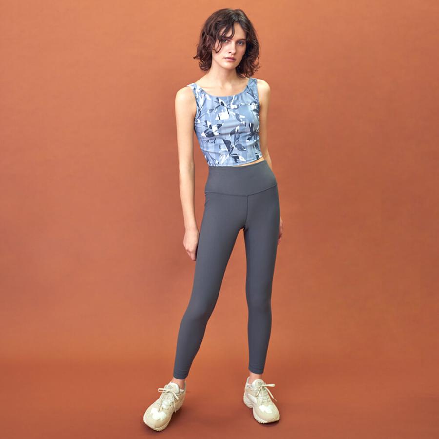 Julier（ジュリエ） ヨガウェア トップス カップ付 リーフ柄