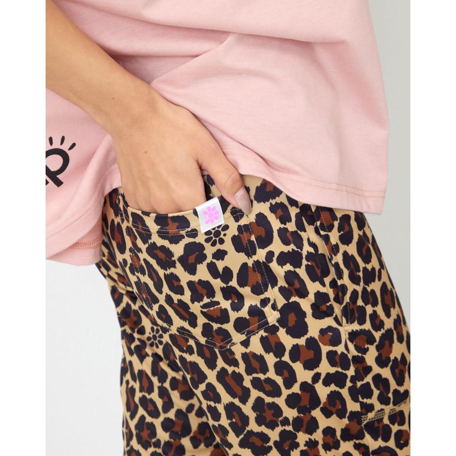 clapクラップ新作 フィットネス ウェア ブランド パンツ レディース クロップドパンツ LEOPARD CROPPED PANTS ジム トレーニング 新作  2026 | clap | 04