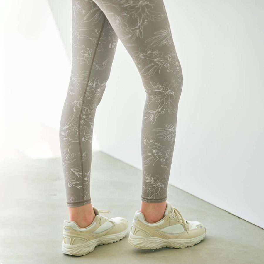 新品未使用 Julier ClearFlowerプリントレギンス Julier（ジュリエ） Julier ClearFlowerプリントレギンス レディース