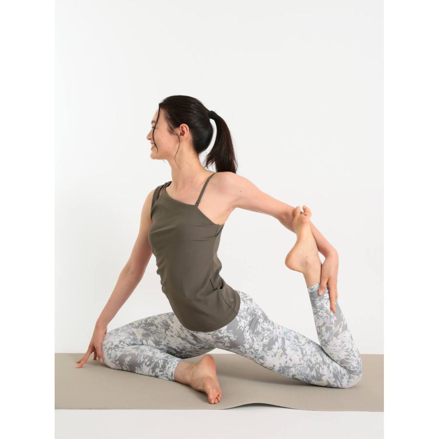 SURIA スリア セール ヨガウェア トップス タンクトップ マヌエラトップ パッド付き ノースリーブ ホットヨガウェア 吸水 速乾 おしゃれ かわいい | suria | 10