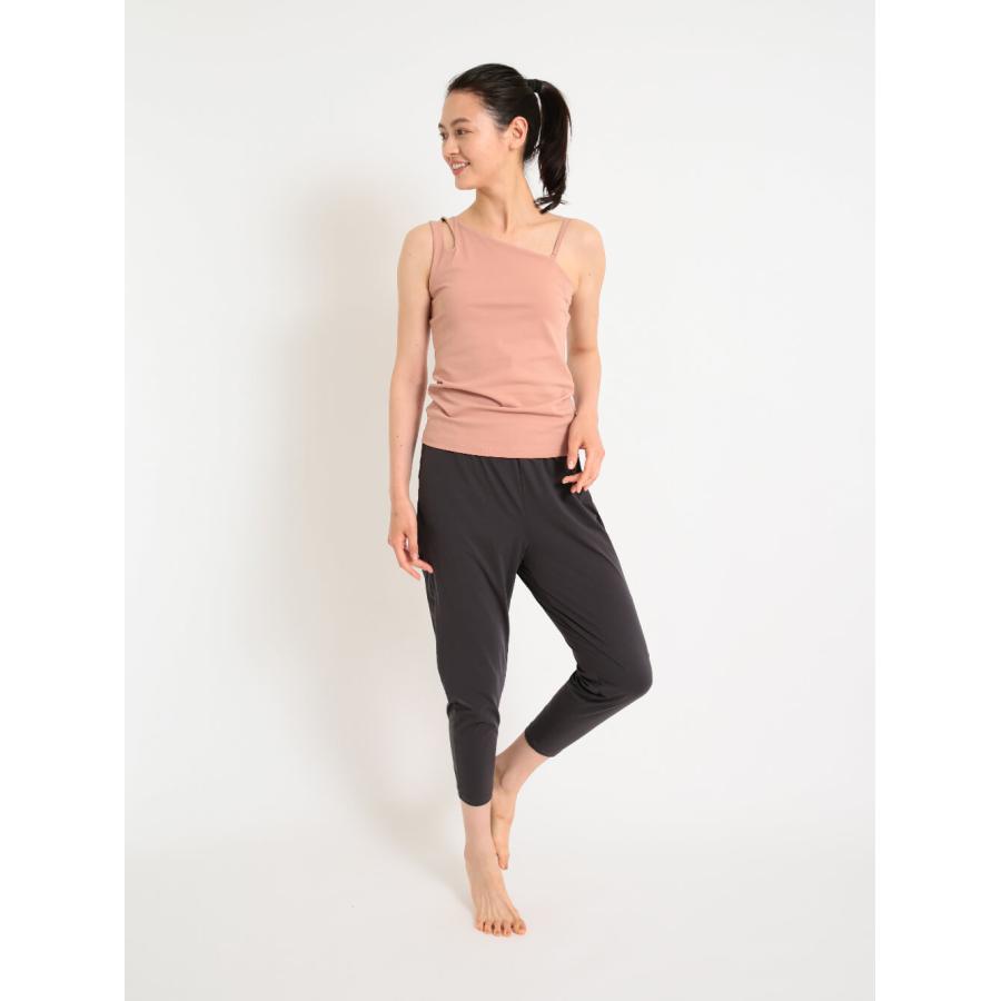 SURIA スリア セール ヨガウェア トップス タンクトップ マヌエラトップ パッド付き ノースリーブ ホットヨガウェア 吸水 速乾 おしゃれ かわいい | suria | 08