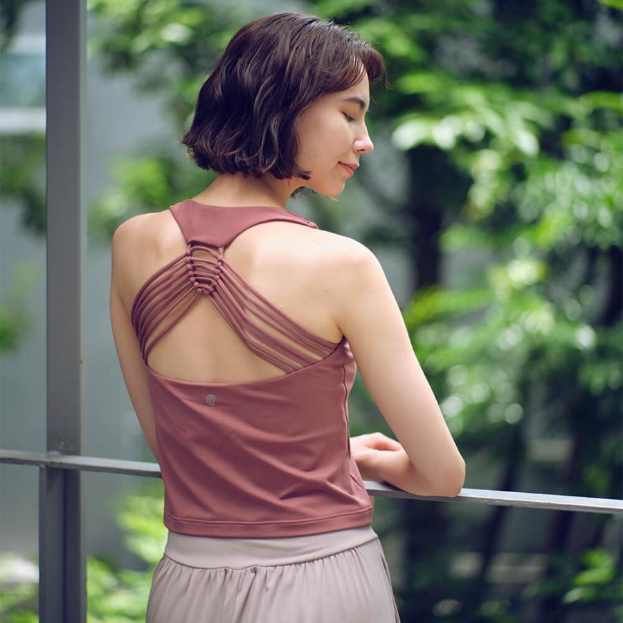 suria スリア セール カップ付き ブラトップ トップス スポーツ ヨガウェア フィデリカブラ su-b508 ヨガ ピラティス ウェア ホットヨガ シンプル おしゃれ 可愛 | suria | 11