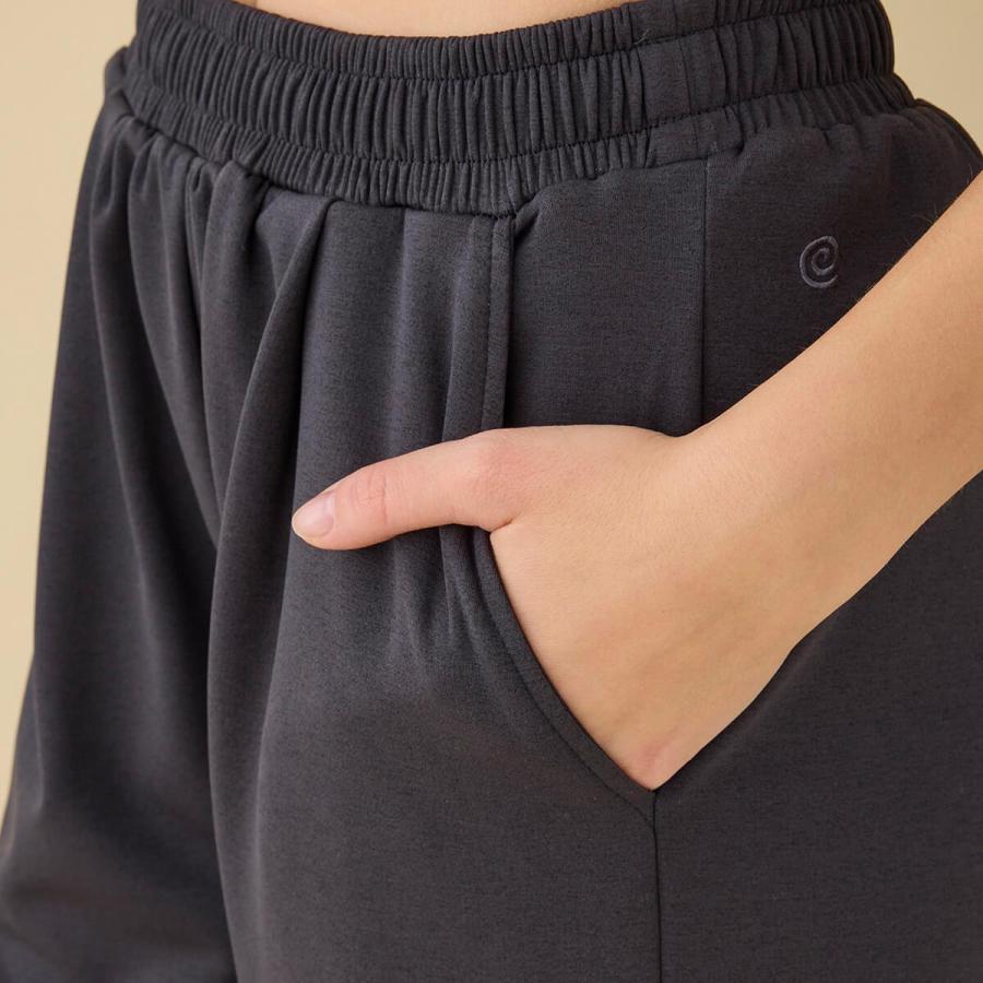 SURIA スリア ヨガウェア パンツ アメリーパンツ su-p671 アクティブパンツ テーパード ゆったり 体系カバー ニット ストレッチ パンツ ヨガ ピラティス 2025 春 | suria | 05