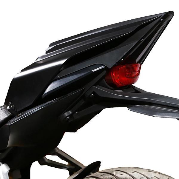 並行輸入品 ホンダC650 CB650R 2019-2022用マットリアインテリアサイドカバーの画像