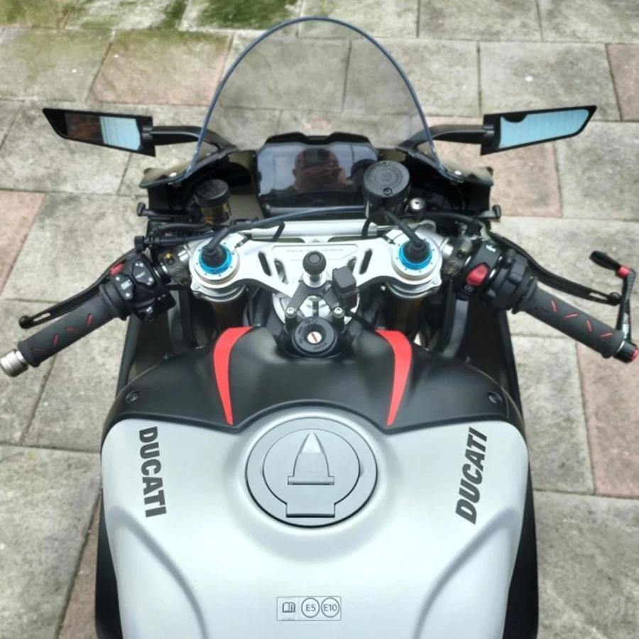 DUCATI / ドゥカティ・パニガーレ V4 / V2 純正ミラー「右」 DUCATI PanigaleV4 V2 純正 ミラー 右側 ドゥカティ パニガーレ V4 V2