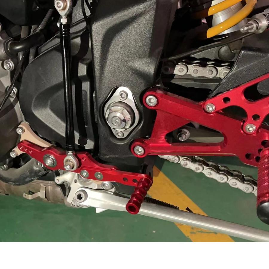 並行輸入品 トライアンフストリートトリプル用リアセットフットペダル フットペグ 2017 2018 2019 2020 2021 2022 2023_1