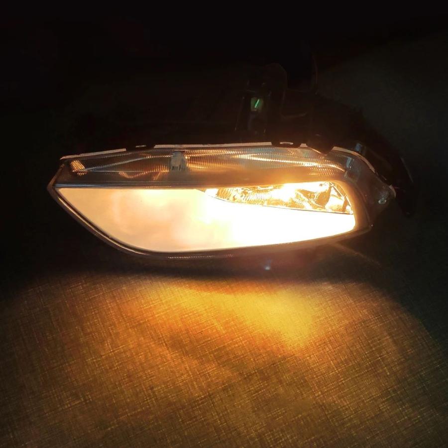 並行輸入品 HYUNDAI I800 IMAX H1 GRAND STAREX 2007 2008 2009 2020 2011 2012 2013用フロントバンパーフォグランプ バルブ付きの画像