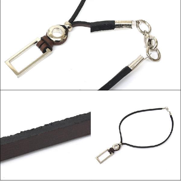 人気の牛革ネックレス スクエアチャームペンダント ターコイズネックレスなどと重ねても 作り方も繊細でおしゃれ 付け方簡単 Mek Ne Mek Ne Puick 通販 Yahoo ショッピング