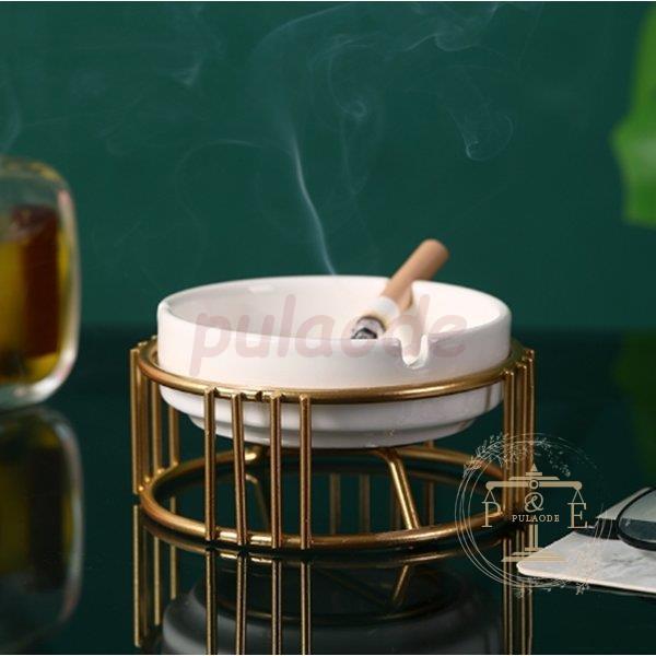 灰皿 おしゃれ 陶器 客間 プレゼント 業務用 タバコ 家庭用 金属支柱 デスクトップの装飾 シンプルなデザイン 溝の設計