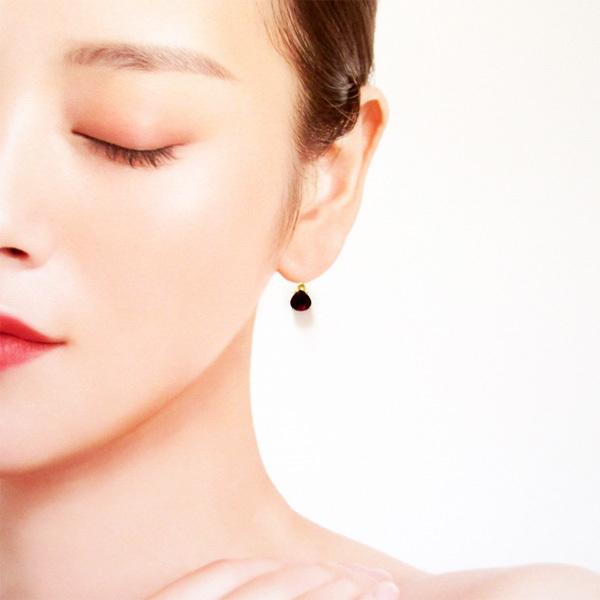 イヤリング 40代 50代 痛くない 赤 天然石 誕生石 カジュアル 貼るピアス ガーネット S211 貼るピアス専門店 神戸貼るピアス 通販 Yahoo ショッピング