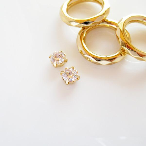 イヤリング 結婚式 痛くない 40代 カジュアル 50代 30代 ジルコニア 6mm 貼るピアス S229 貼るピアス専門店 神戸貼るピアス 通販 Yahoo ショッピング