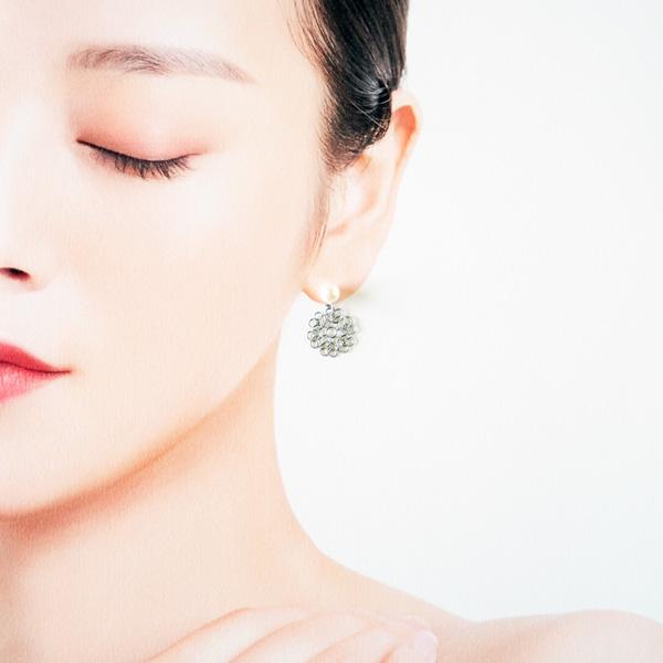 イヤリング 痛くない 揺れる 花 パール 50代 40代 シンプル 上品 |  | 04