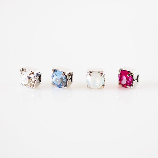 イヤリング 痛くない 50代 40代 シンプル スワロフスキー 貼るピアス | 