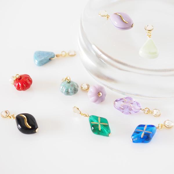 貼るピアス イヤリング 痛くない 40代 カジュアル 50代 三角 チェコ |  | 09