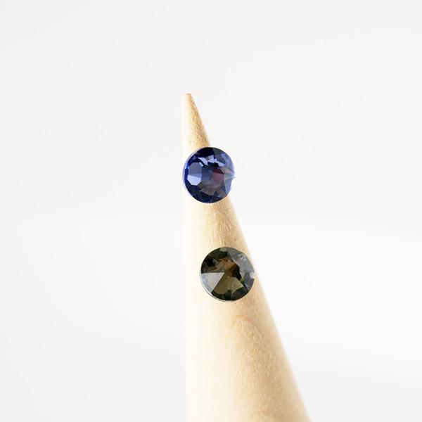 貼るピアス スワロフスキー イヤリング 痛くない 40代 カジュアル 6mm |  | 09