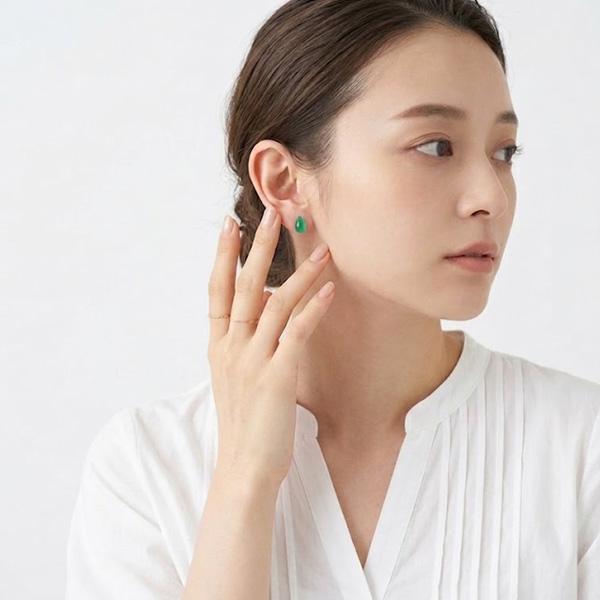 イヤリング 天然石 しずく型 痛くない 50代 40代 貼るピアス グリーンオニキス |  | 06