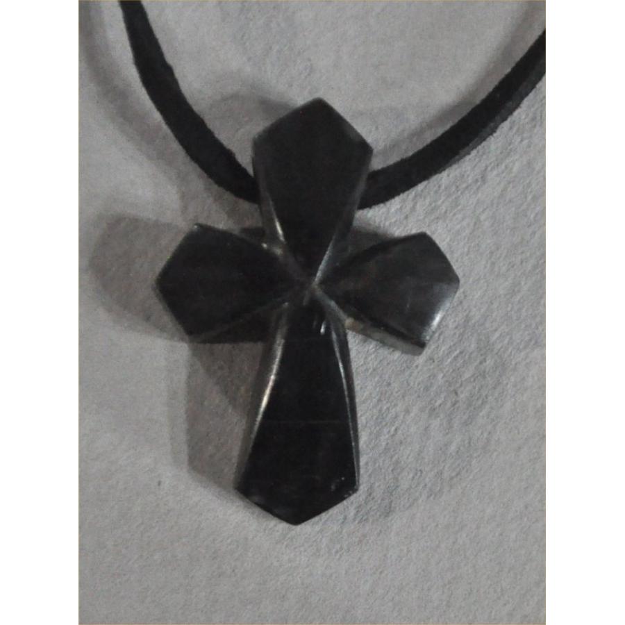 青黒檀のクロスペンダント | 