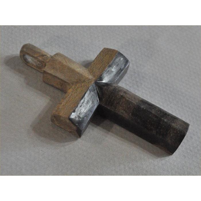 黒柿のおおきなクロスペンダントヘッド |  | 03