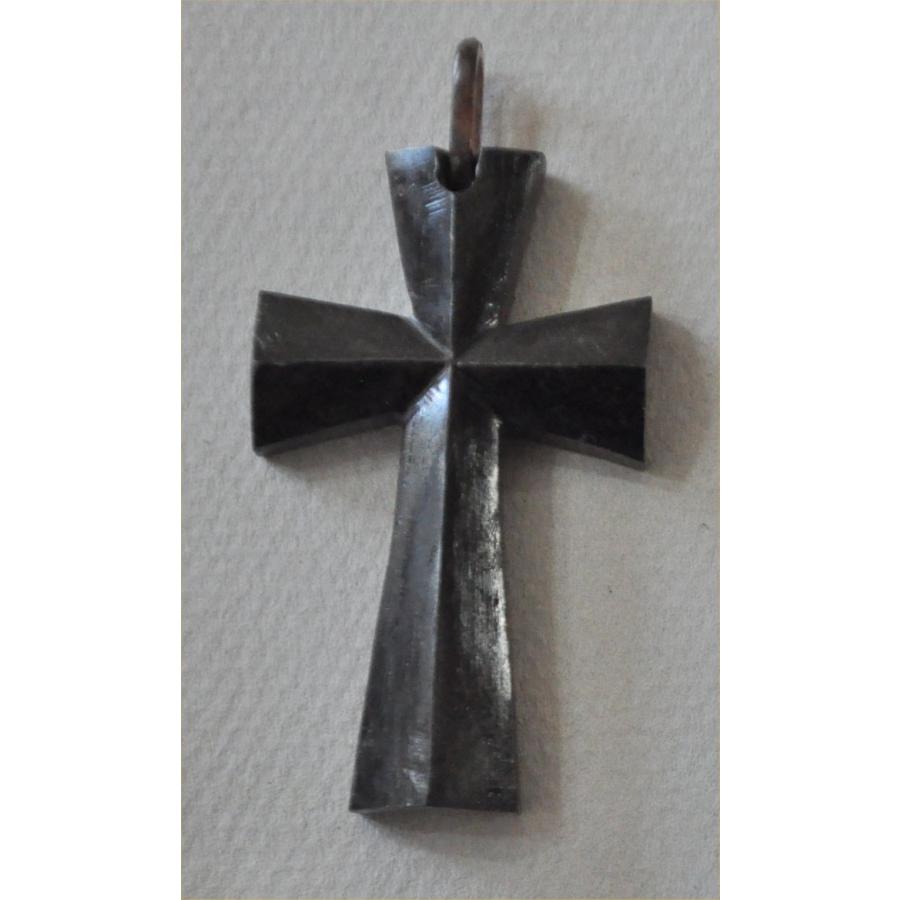 黒檀の大きなクロスペンダントヘッド | 