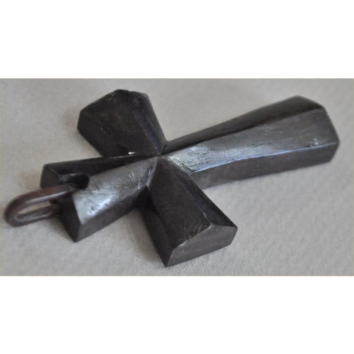 黒檀の大きなクロスペンダントヘッド |  | 01