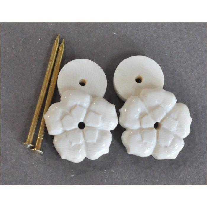 ナンタケットバスケット用の花デザインノブ23mm径ワッシャー付き