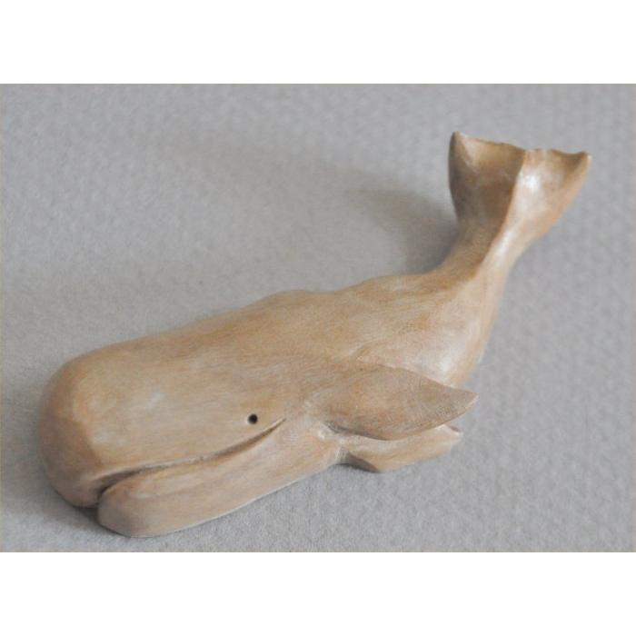 ナンタケットバスケット用の白檀のクジラオーナメント