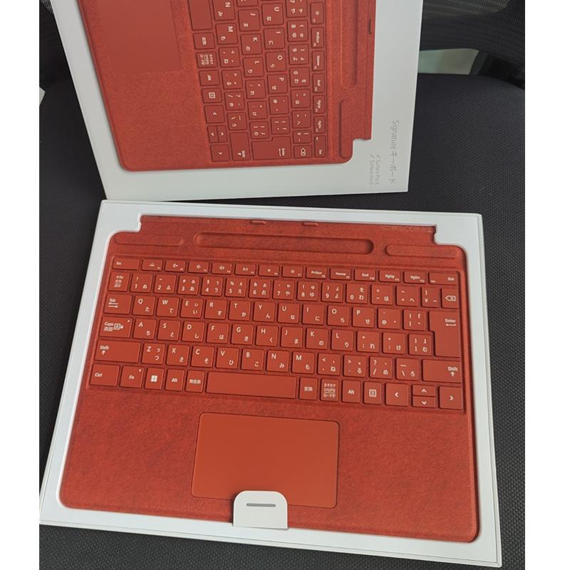 ◆新品未開封品◆Microsoft（マイクロソフト） Surface Pro Signature 日本語キーボード ポピーレッド◆8XA-00039◆4549576178097◆【適格請求書発行可】 |  | 01