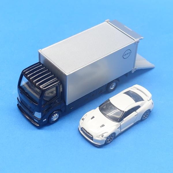 トミカプレミアム tomicaトランスポーター 日産 NISSAN GT-R