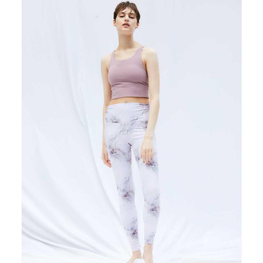 ジュリエ　花柄　トップスとレギンス　セット　ヨガ　Sサイズ Julier Yoga and Relax（ジュリエヨガアンドリラックス）の