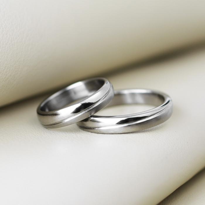 純チタン チタンリング 結婚指輪 ペアリング マリッジリング 金属アレルギー対応 ノンメッキ ノンコーティング 日本製 ミラー仕上と艶消し仕上のリング m-021の画像
