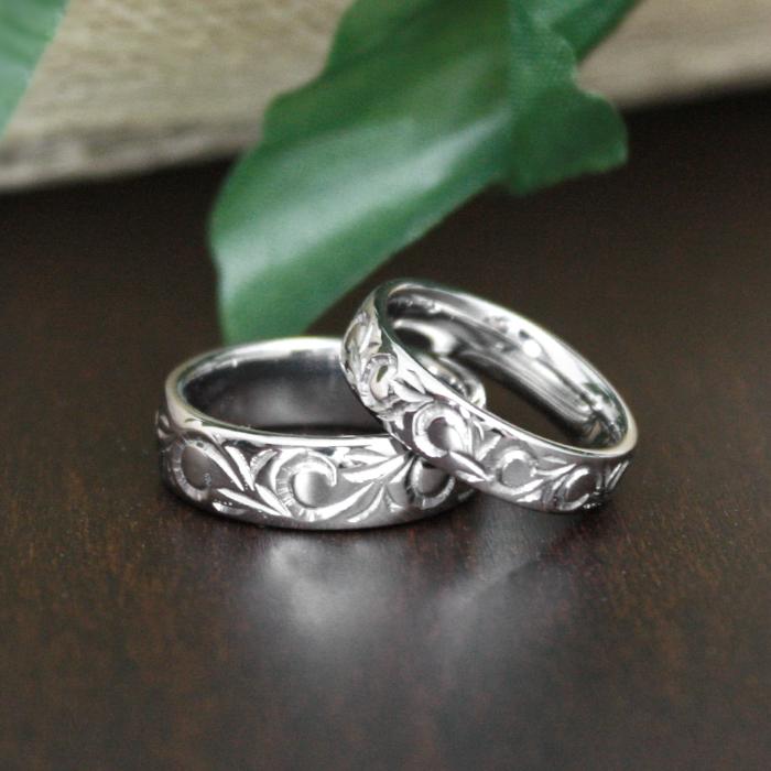 純チタン チタンリング 結婚指輪 ペアリング マリッジリング 金属アレルギー対応 ノンメッキ ノンコーティング 日本製 刻印無料 手彫り 唐草模様 彫金 m-027の画像