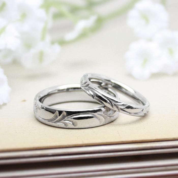純チタン チタンリング 結婚指輪 ペアリング マリッジリング 金属アレルギー対応 ノンメッキ ノンコーティング 日本製 刻印無料 手彫り 蔦模様 彫金  m-047の画像