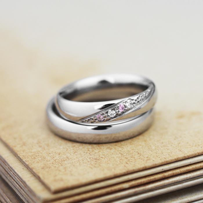 純チタン チタンリング 結婚指輪 ペアリング マリッジリング 金属アレルギー対応 ノンメッキ ノンコーティング 日本製 刻印無料 ピンク ホワイト ダイヤ m-062の画像