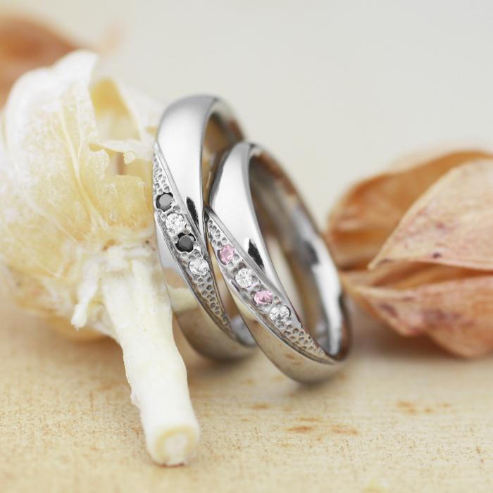 純チタン チタンリング 結婚指輪 ペアリング マリッジリング 金属アレルギー対応 ノンメッキ ノンコーティング 日本製 刻印無料 ダイヤモンド デザイン m-063の画像