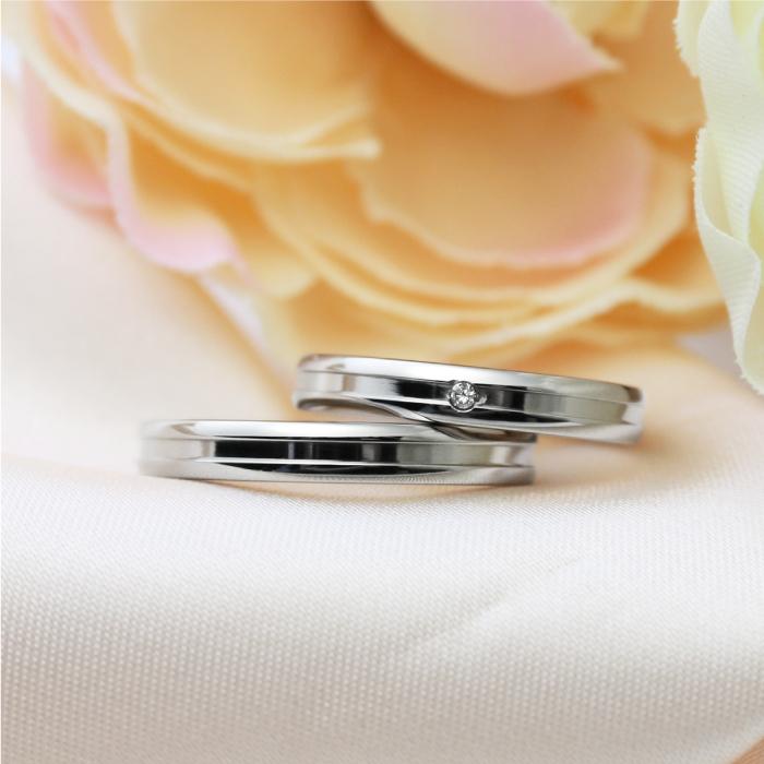 純チタン チタンリング 結婚指輪 ペアリング マリッジリング 金属アレルギー対応 ノンメッキ ノンコーティング 日本製 刻印無料 シンプルライン ダイヤ 甲丸 068の画像