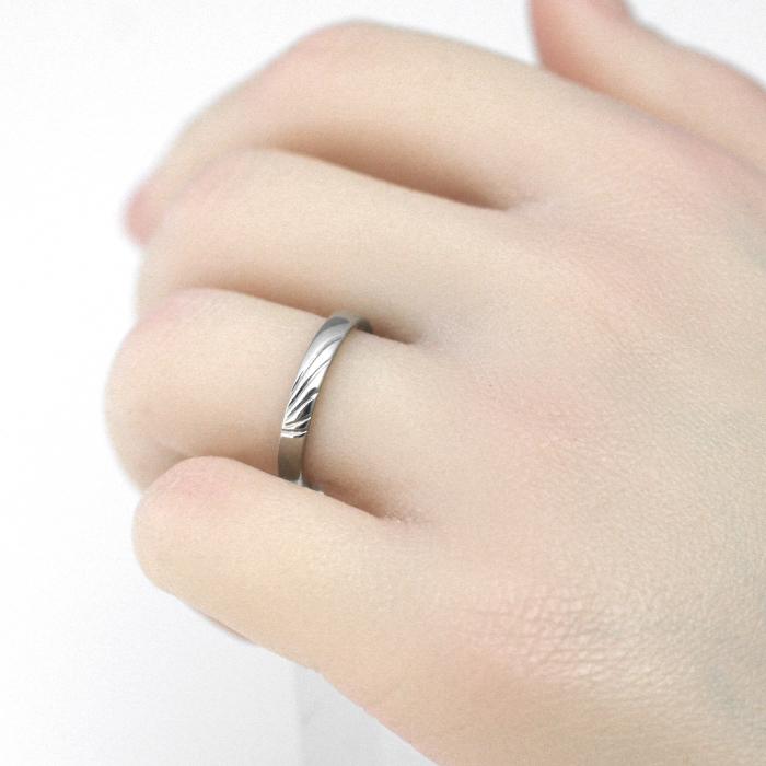 純チタン 指輪 リング チタンリング 単品 金属アレルギー対応 ノンメッキ ノンコーティング 日本製 刻印無料 メンズ レディース 緩やか ドレープライン r-057の画像
