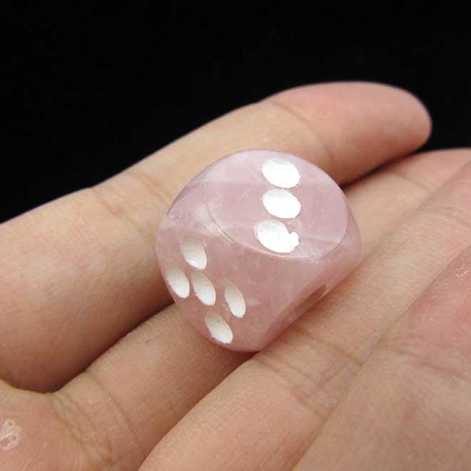 ローズクォーツ ダイス サイコロ 15mm 紅水晶 クォーツ 天然石