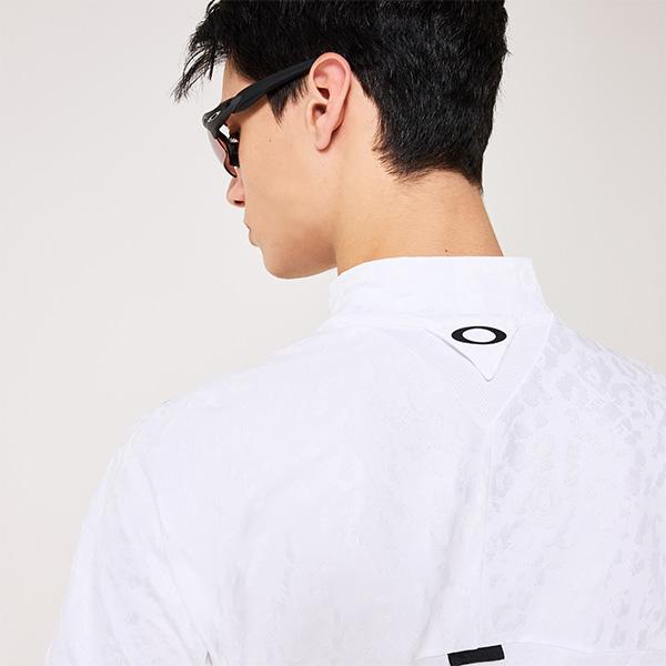 OAKLEY（オークリー） 半袖 モックネックシャツ スカルスポッティド