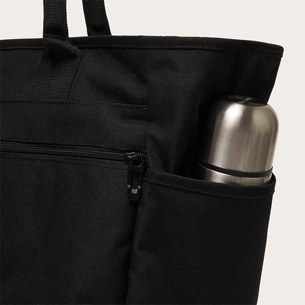 新品 OAKLEY オークリートートバッグ FOS902055 ブラックアウト OAKLEY オークリー トートバッグ 17.0 FOS902055 ゴルフ