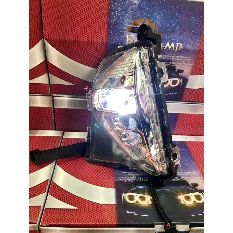 トヨタ（TOYOTA） プリウス PRIUS 50系専用 高品質 LED デイライト付き