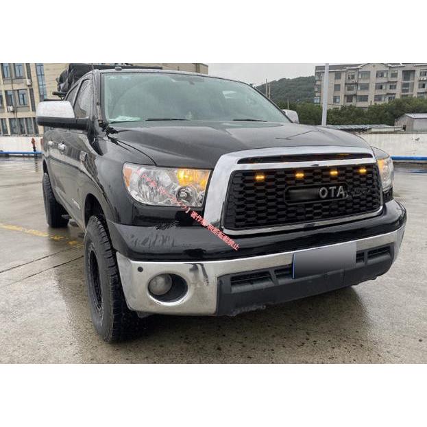 トヨタ 07 タンドラフロントグリル トヨタ（TOYOTA） 新品 LOGO付き タンドラ 2007-2014年 LED付き