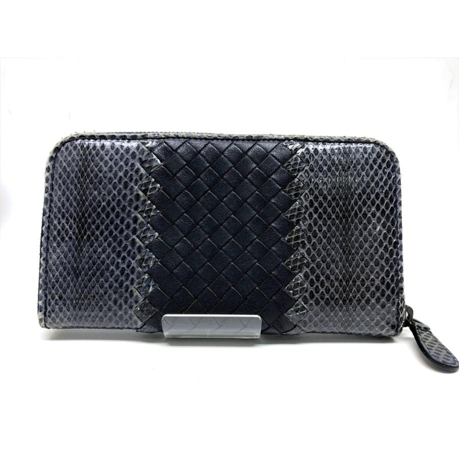 BOTTEGA VENETA（ボッテガ・ヴェネタ） イントレチャート パイソン